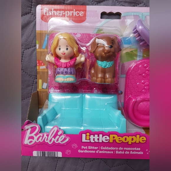Fisher Price BARBIE, Little People Barbie Pet Sitter Dog Playset Toy Figures New - Picture 2 of 8